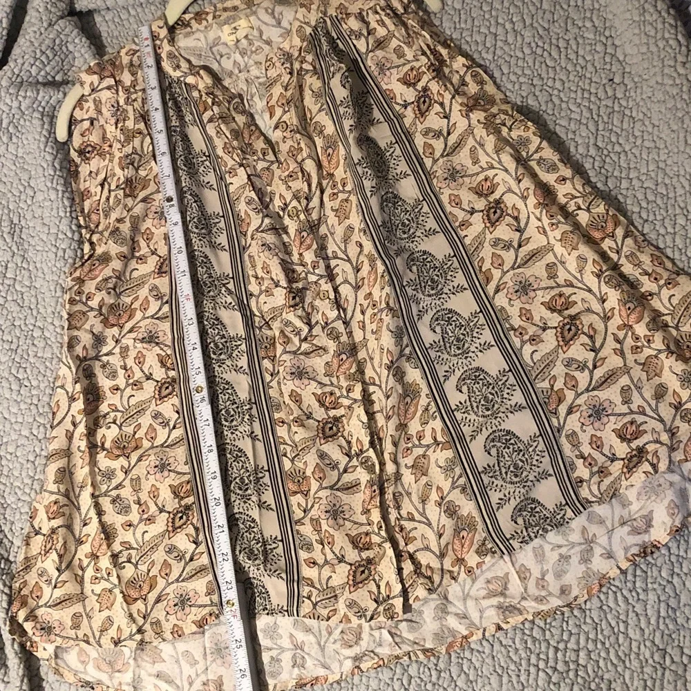 O'Neill Cream and Brown Patterned Top - Picture 7 of 9